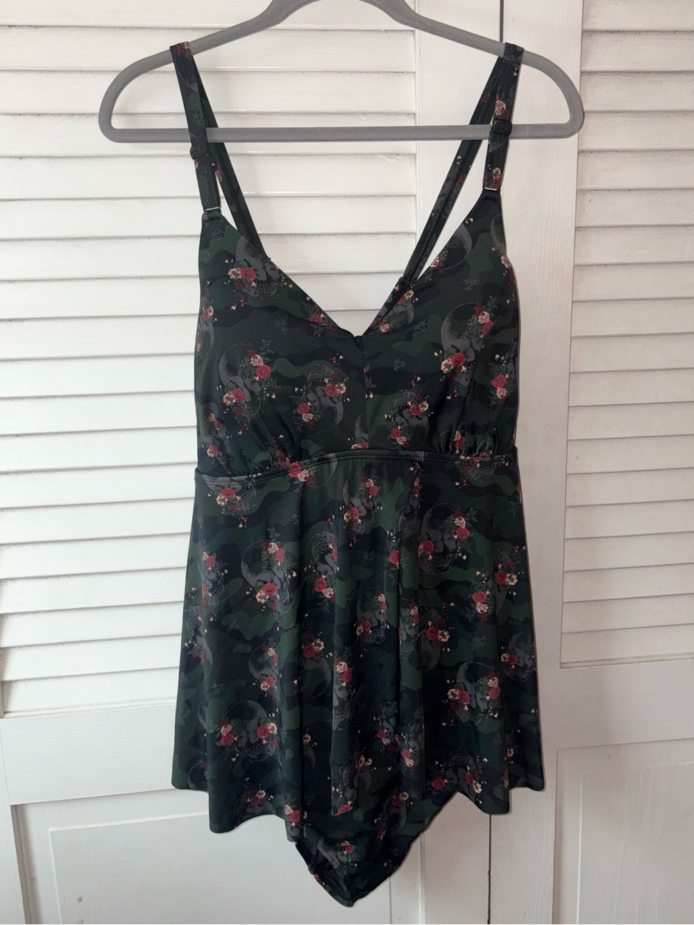 Torrid Skull Camo Floral Babydoll One Piece Swimsuit 3X D/DD Wire Free - Picture 4 of 6